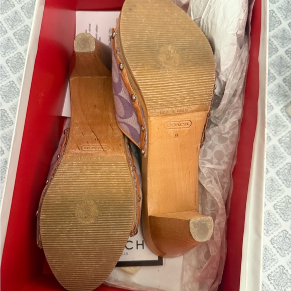 Purple coach slides wooden used - Picture 1 of 3